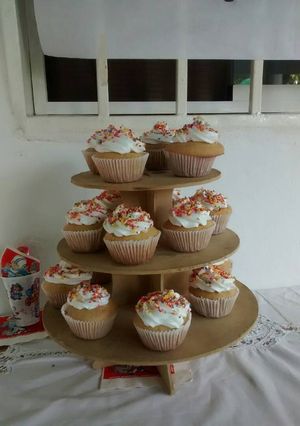 Una foto de Cupcakes de frosting cremoso