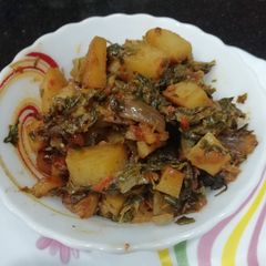 A picture of Methi Aaloo (Potato fenugreek leaves vegetable).