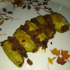 A picture of Dry stuffed parwal.