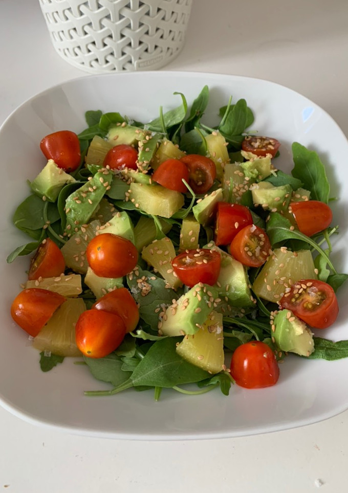 Una foto de Ensalada fresquita con piña