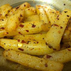 A picture of Shallow fried peri peri fries.