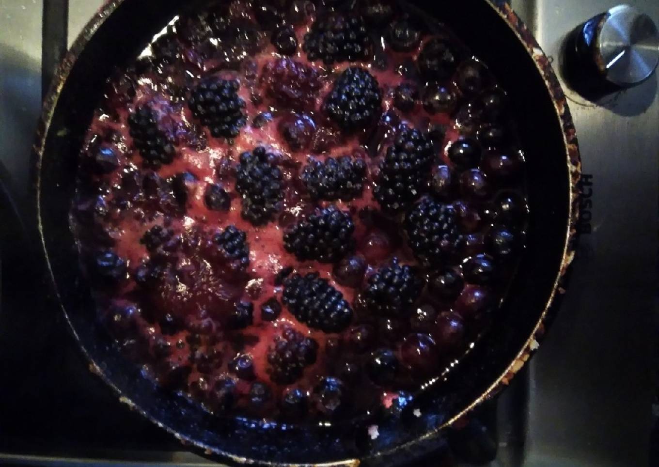 Stewed blackberries and blueberries