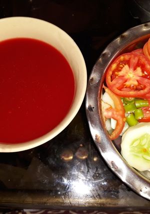 A picture of Beetroot tomato soup.