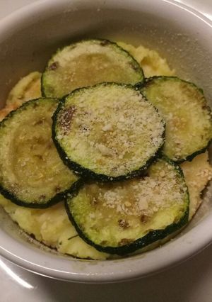 A picture of Smoked salmon and zucchine pie 🎄.