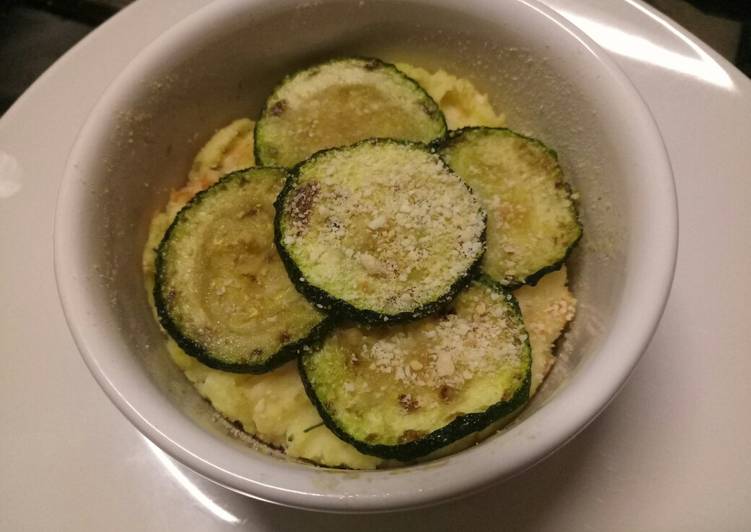 Smoked salmon and zucchine pie π