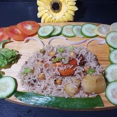 A picture of Chicken chola pulao.