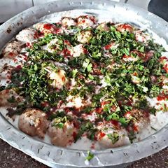 Dahi bhalla A picture of Dahi bhalla.