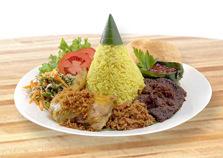 Nasi Kuning Praktis