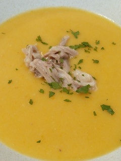 Una foto de Crema de verduras al pollo