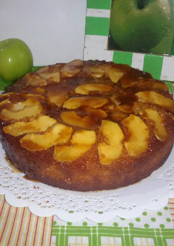 Una foto de Tarta de Manzana invertida 🍏🍏
