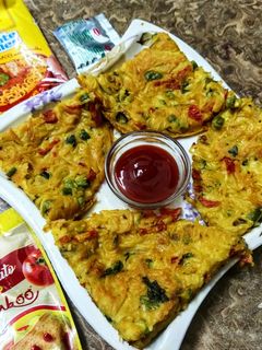 ম্যাগি ভেজি ওমলেট(Maggi veggi omelette in bengali) রেসিপির প্রধান ছবি