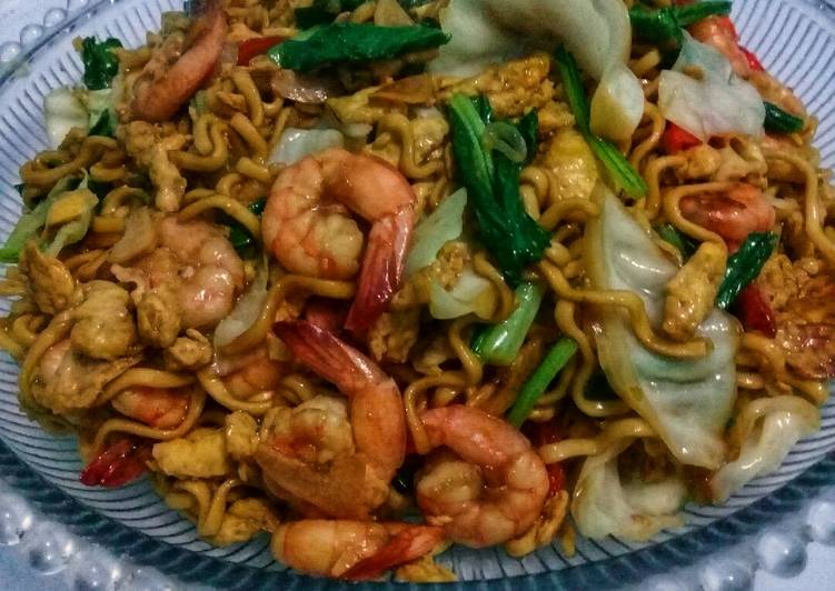 Cara Gampang Menyiapkan Oseng mie udang pedas yang Sempurna