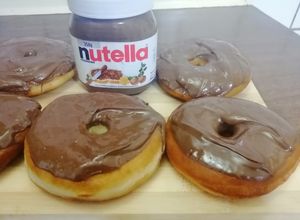 صورة لوصفة دونات بالنوتيلا
