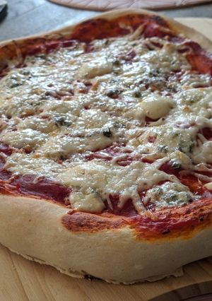 A picture of Pizza.