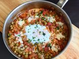Colchón de arvejas con huevo