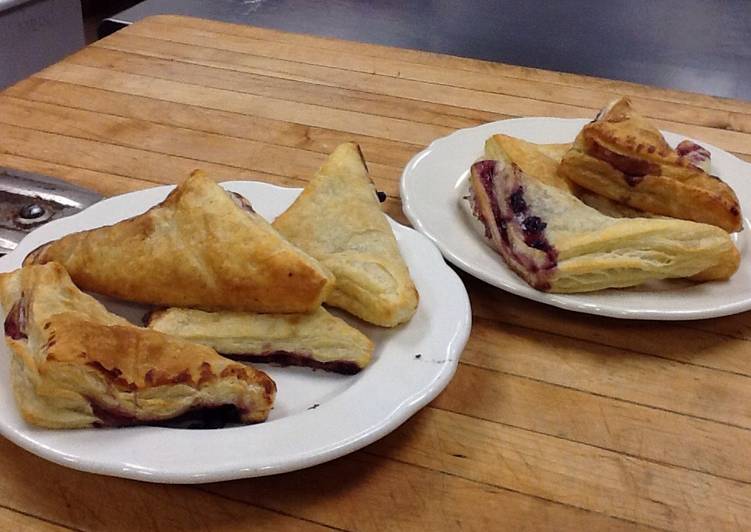 Recipe of Quick Blueberry turnovers