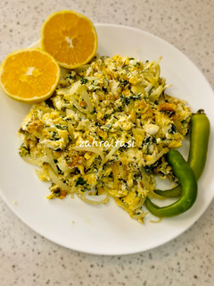 عکسی از دستور املت پیاز و جعفری