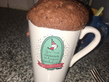 Torta de chocolate en taza