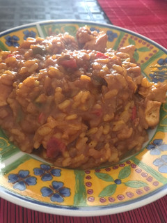 Una foto de Arroz con pollo al curry [OLLA GM]