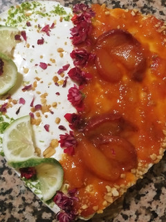 Foto principal de Tarta de queso con durazno y lima
