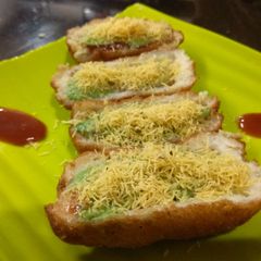 A picture of Shahi petro.