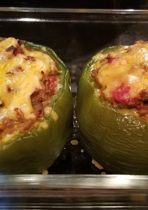 A picture of Cheesy Stuffed Green Bell Peppers.