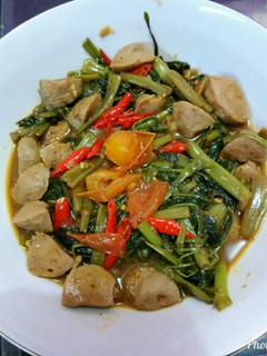 Foto resep Tumis cah kangkung tauco bakso