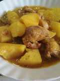 Patatas guisadas con pollo