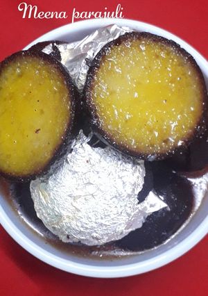 A picture of Kala Jam / Kala Jamun.
