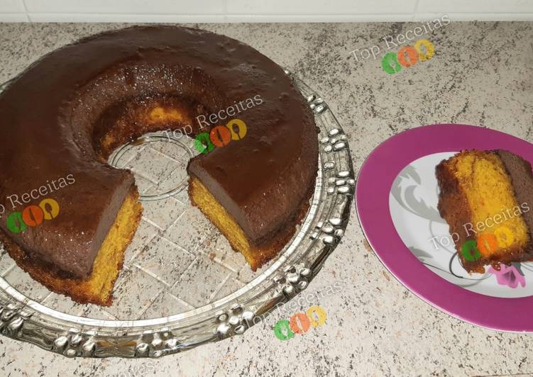 Recipe of Super Quick Homemade Bolo de cenoura com pudim de chocolate