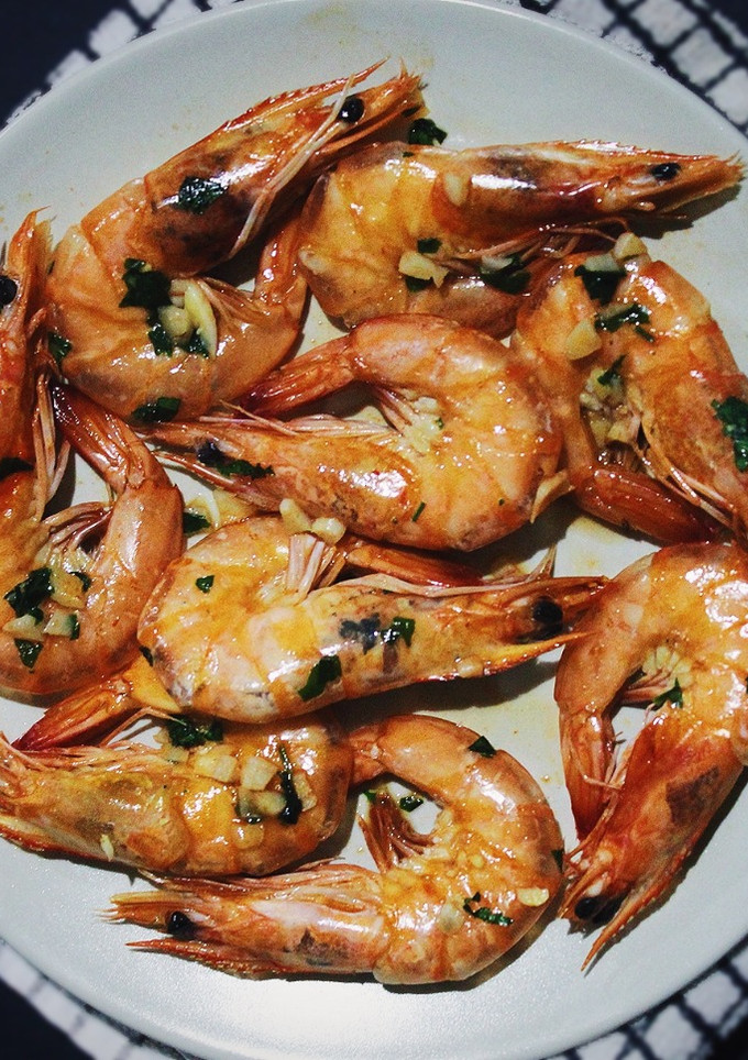 Una foto de Langostinos al ajillo