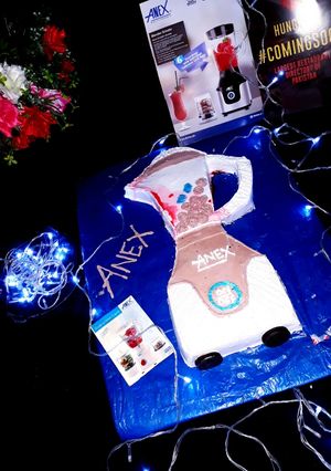A picture of Blender theme cake.