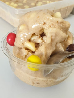 Foto principal de Helado de banana con chocolate blanco