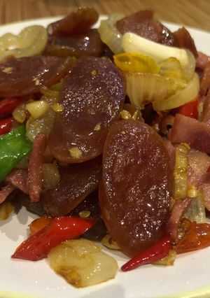 Foto resep Lapciong dan ham babi tumis bawang