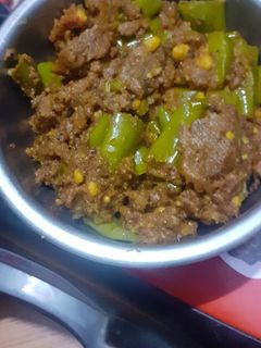 बेसन के मिर्ची के टिपोरे(besan ke mirchi ke tipore recipe in hindi) रेसिपी मुख्य फोटो