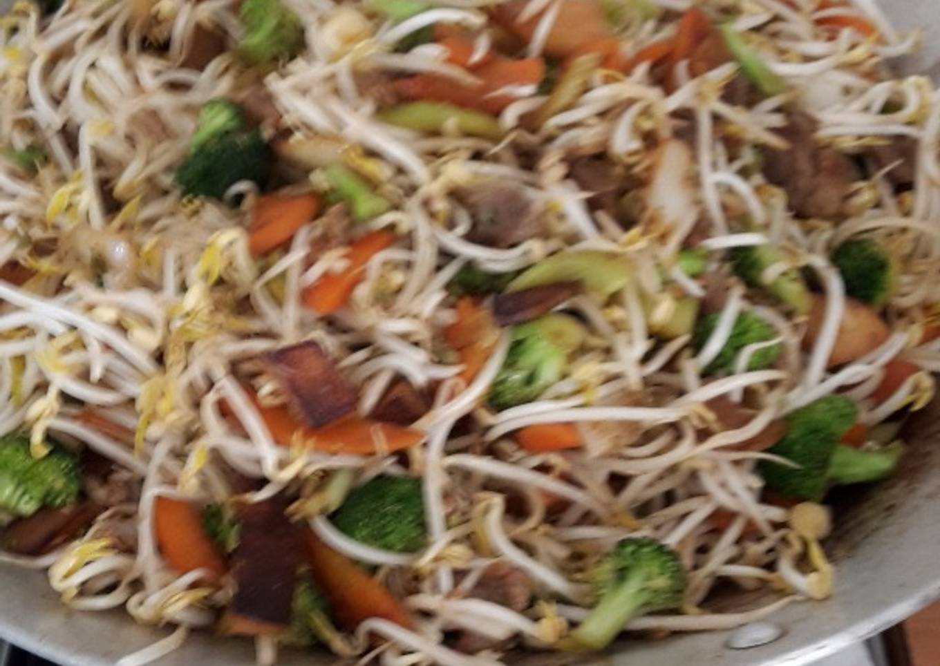 Chop suey de res a la mexicana