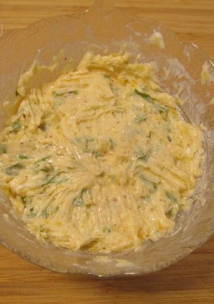 Citrom🍋-, petrezselyem🌿- és fokhagymás🧄 vaj🧈 recept fotója