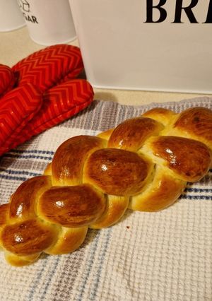 A picture of Swiss Braid Bread (Zopf/Tresse/Treccia).
