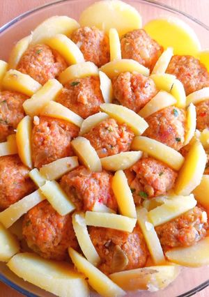 Fasírt, lágy sajtos burgonya ölelésben 💫 recept fotója