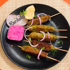 A picture of Broccoli and Chana dal kababs.