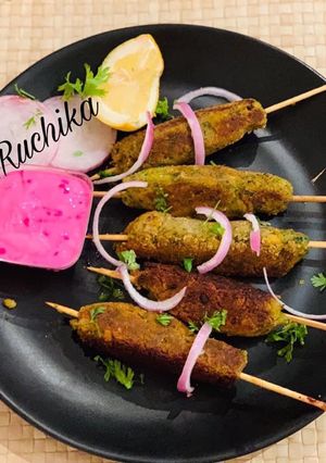 A picture of Broccoli and Chana dal kababs.