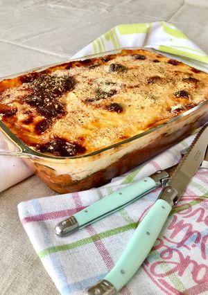 Una foto de Moussaka (musaka griega)
