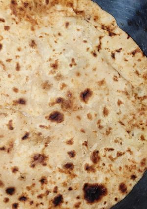 आलू का पराठा (aloo ka paratha recipe in Hindi) रेसिपी मुख्य फोटो