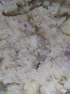 உருளைக்கிழங்கு பால் கூட்டு (Urulaikilanku paal kootu recipe in tamil) செய்முறை முக்கிய புகைப்படம்
