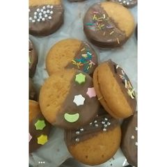 A picture of Choco jam cookies.