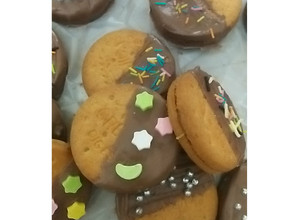 A picture of Choco jam cookies.