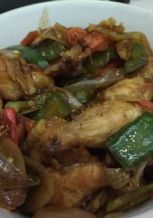 Foto resep Ayam tumis paprika pedas simple