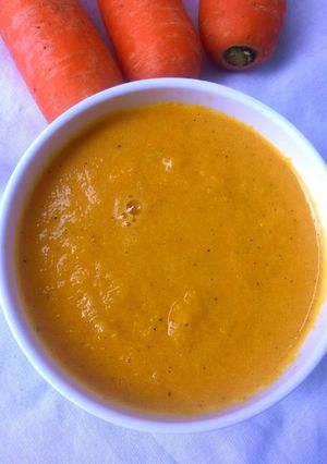 A picture of Fresh Carrot Ginger Dressing.