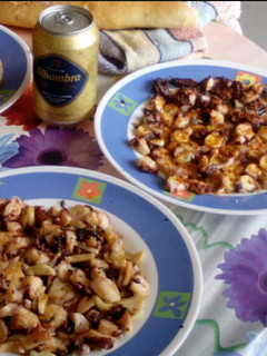 Una foto de Pulpo a la gallega y pulpo al ajillo