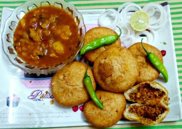 Steps to Make Homemade Stuff dal and besan ki kachori with laungi